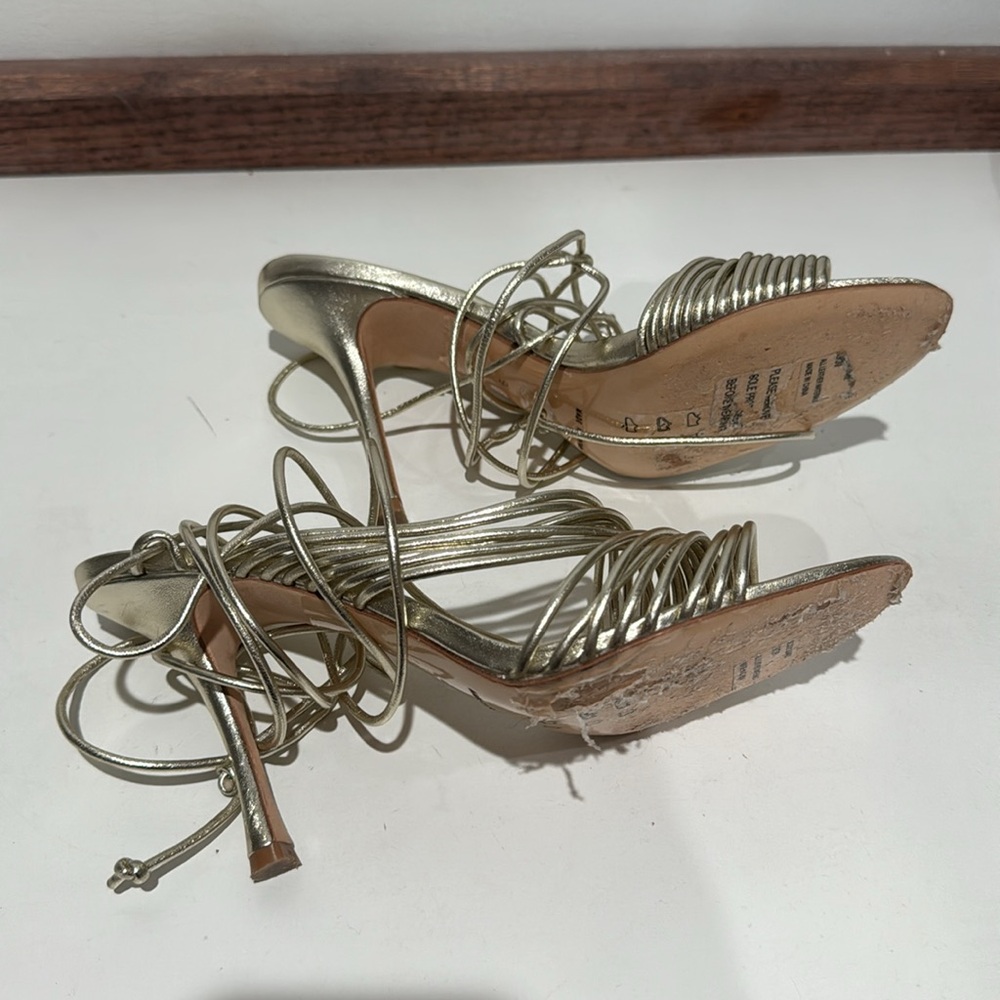 Alice + Olivia Gold Heels- size 9 - Picture 2 of 4